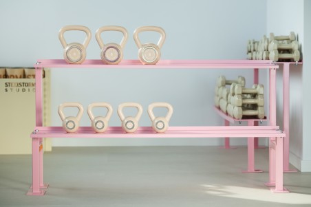 Stojak poziomy na hantle, kettlebells z półkami STUDIO