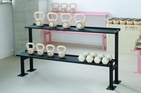 Stojak poziomy na hantle, kettlebells z półkami STUDIO